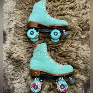 Moxi Lolly roller skate Floss size 5